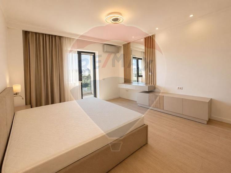 Apartament cu 3 camere, mobilat în Dacia