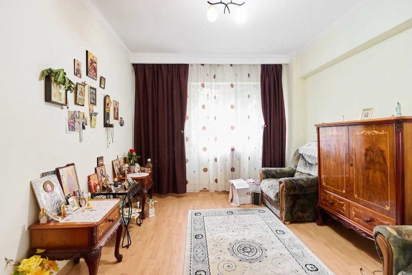 Apartament cu 4 camere decomandat în Nord