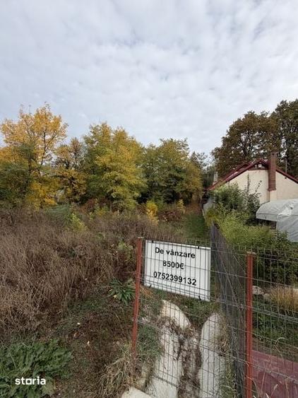 Teren de 884 mp, în Părău