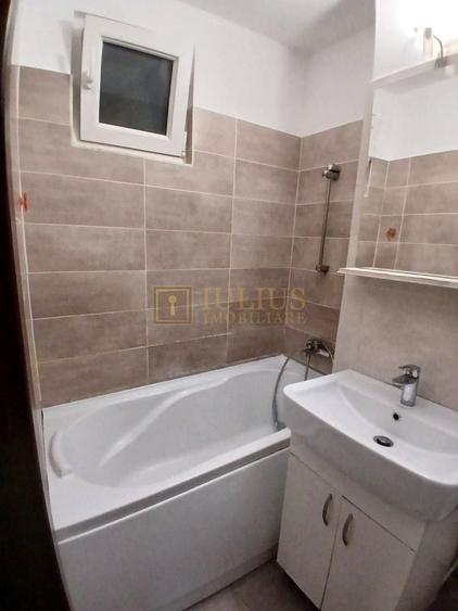 Apartament cu 3 camere in Complexul Studentesc - 12