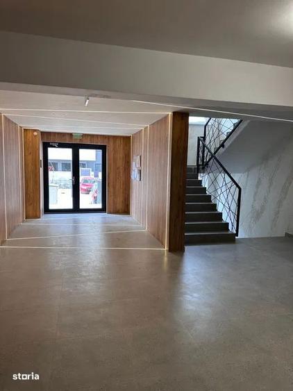 Apartament cu 2 camere decomandat în Tractorul — fotografia 1