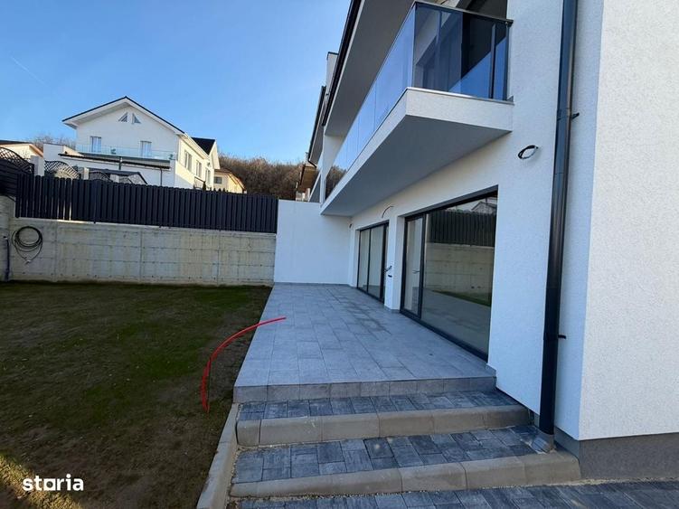 Duplex semifinisat, 119 mp utili, teren 375 mp | Dezmir intrare - 1