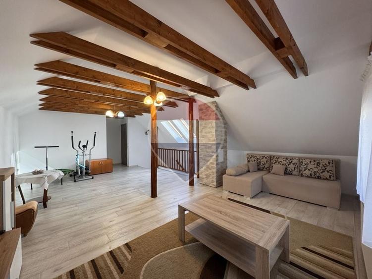 Casă individuală cu 6 camere cu Teren 268 Mp în Între Lacuri