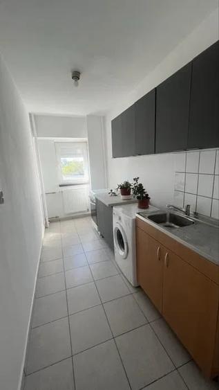 Garsonieră decomandată în Mihai Bravu