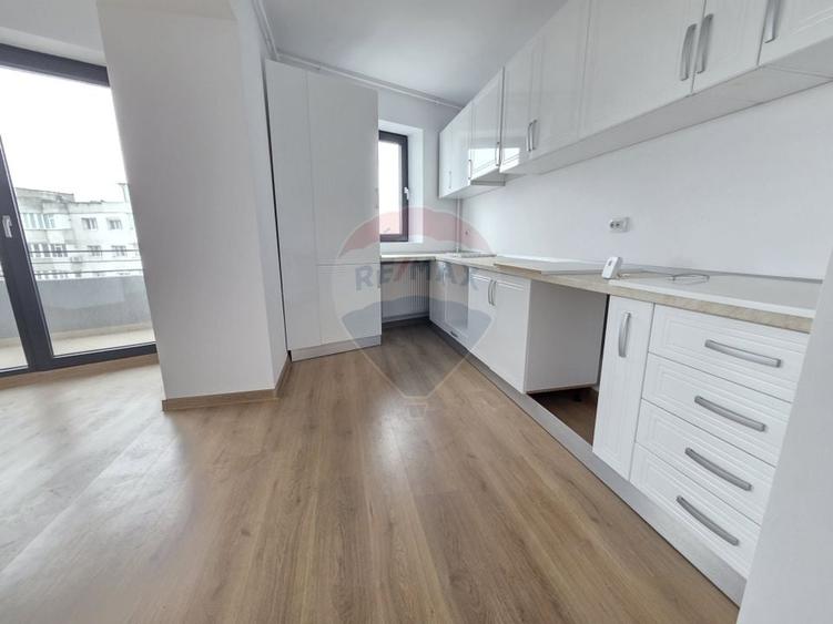 Apartament cu 3 camere decomandat, mobilat în Obor