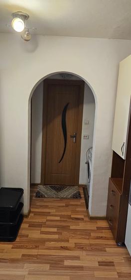 Apartament cu 2 camere decomandat în Steaua