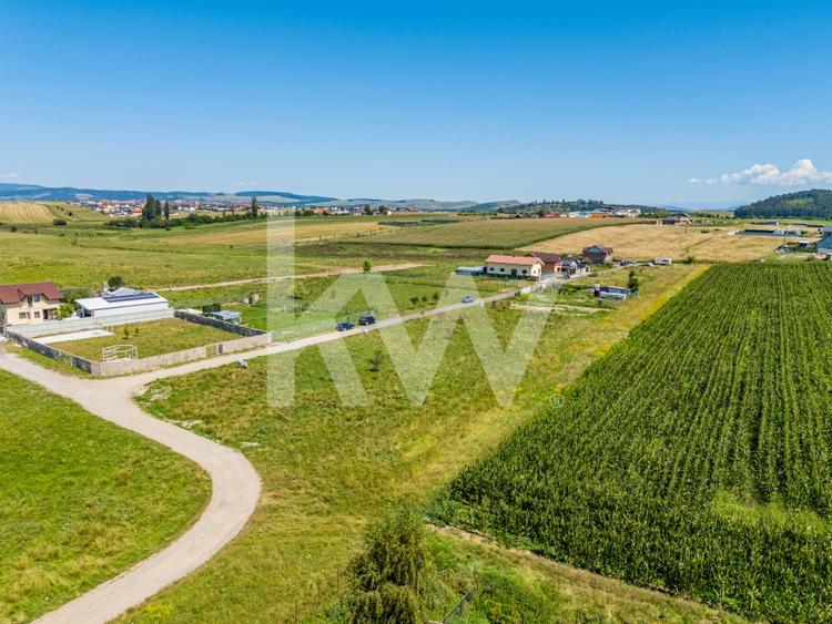 Teren agricol intravilan de 500 mp, în Sânpetru