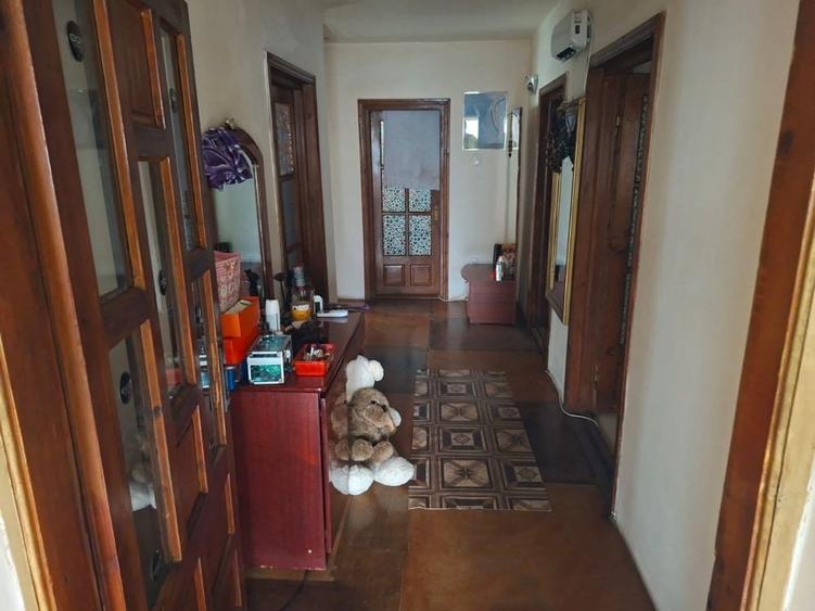 Casă cu 4 camere în Valu lui Traian