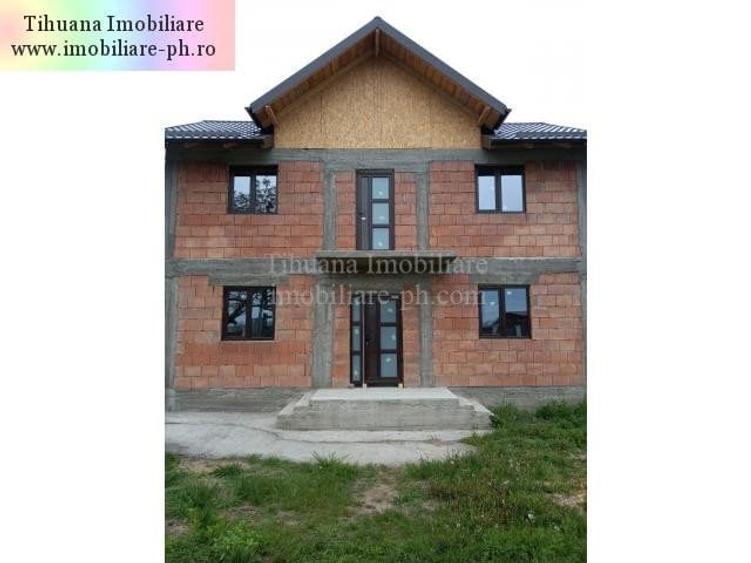 Casă individuală cu 4 camere cu Canalizare în Lipănești