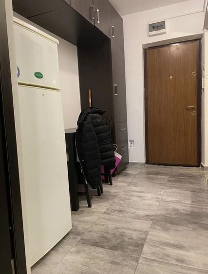 Garsonieră decomandată în Lucrețiu Pătrășcanu