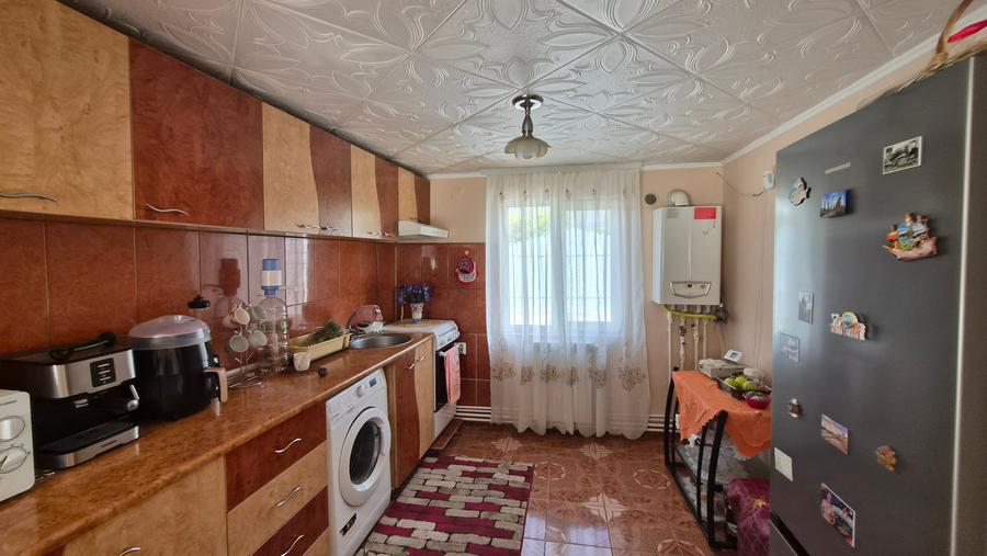 Casă individuală cu 3 camere cu Teren 515 Mp în Lazu