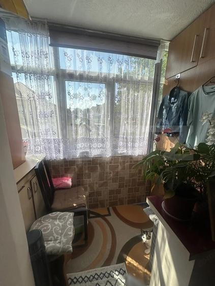 Apartament cu 2 camere semidecomandat în 14 Mai
