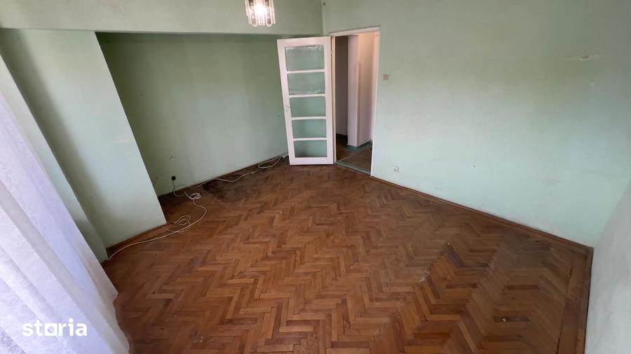 Garsonieră în Petros
