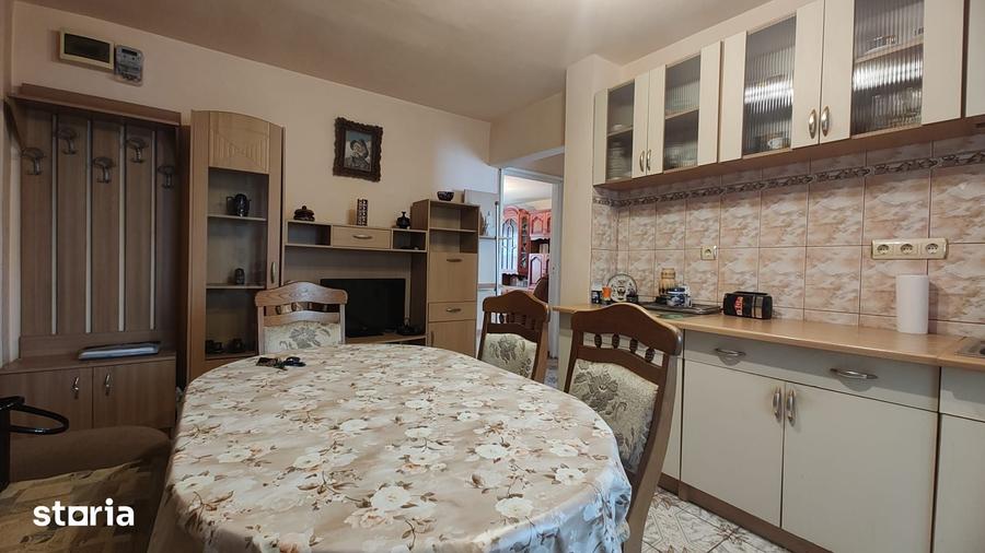 Apartament cu 2 camere decomandat în Zamfirescu