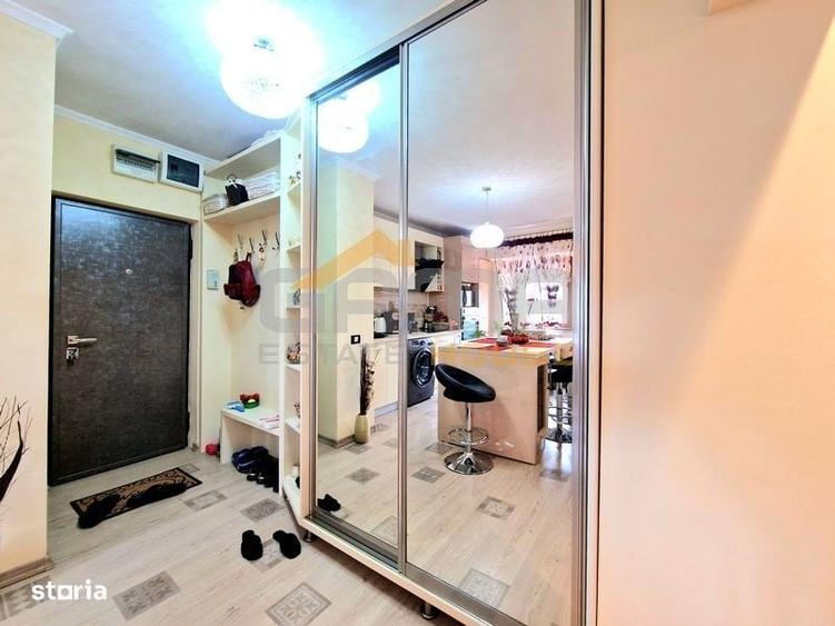 Apartament cu 2 camere semidecomandat în Intim