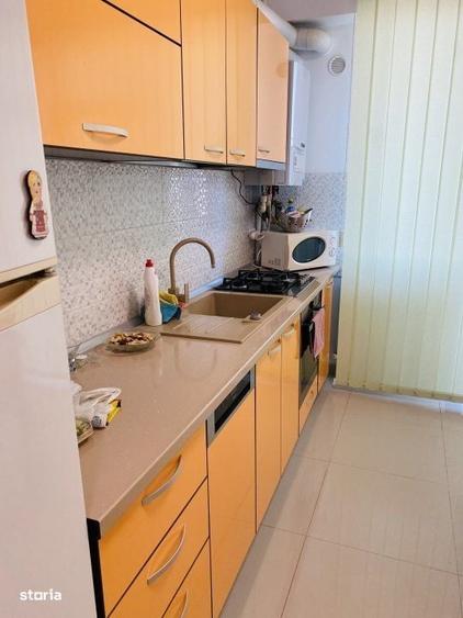 Apartament cu 3 camere, mobilat în Delfinariu