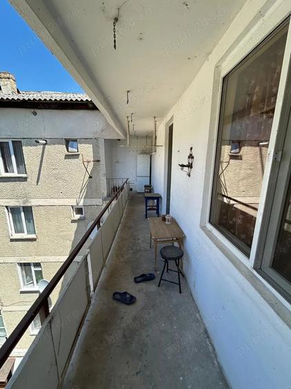 Apartament cu 4 camere decomandat în Bicaz