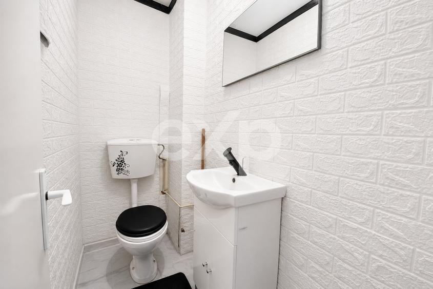 Apartament cu 4 camere decomandat în Punctele Cardinale