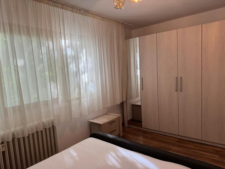 Apartament cu 2 camere semidecomandat, mobilat în Medicină