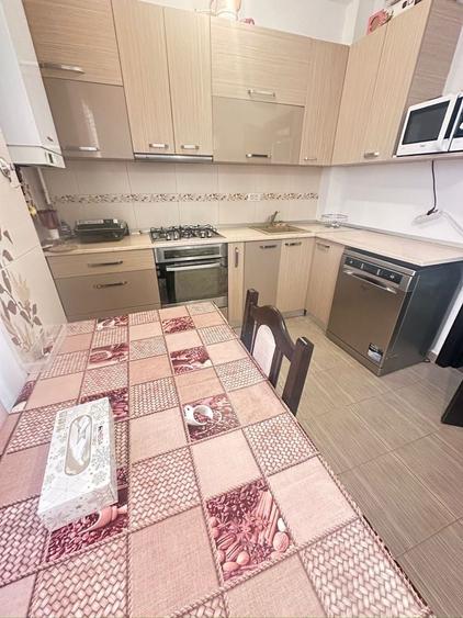 Apartament cu 2 camere decomandat în Sud