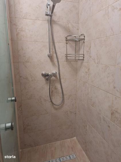Garsonieră decomandată în Uverturii