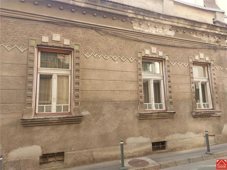 Apartament cu 3 camere nedecomandat în Ultracentral