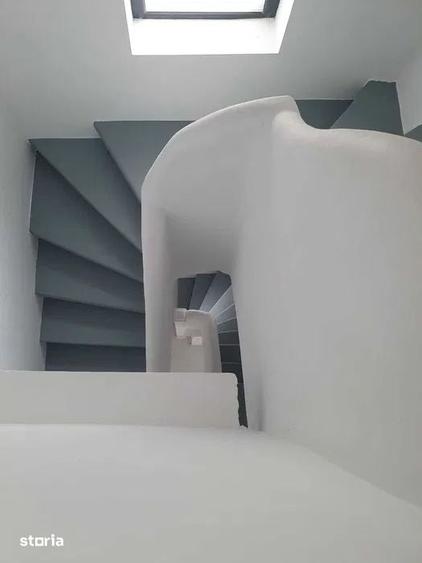 Casă cu 4 camere decomandat cu Teren 16.5 Mp în Gara de Nord