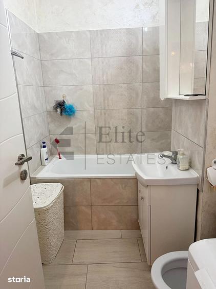 Apartament cu 3 camere în Decebal