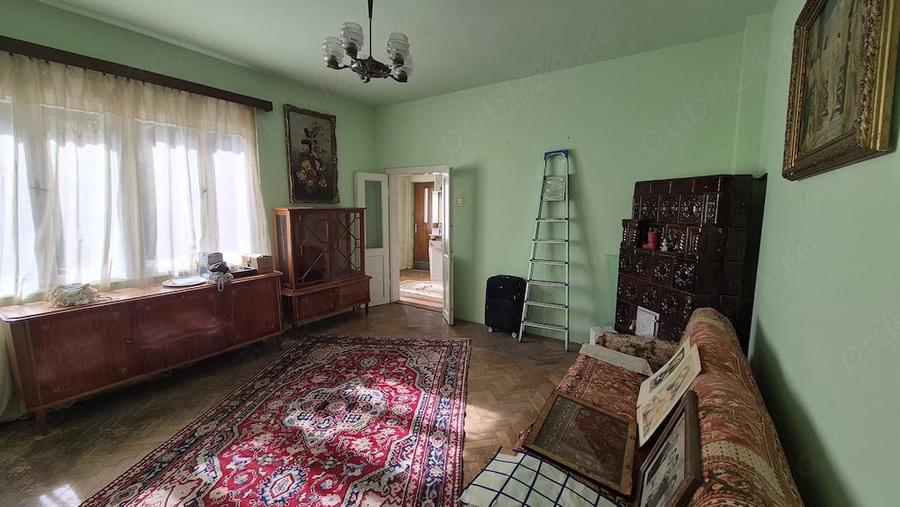 Casă cu Teren 763 Mp în Valea Roșie