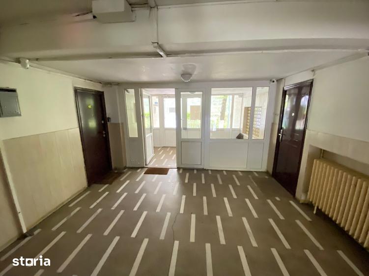 Apartament cu 3 camere semidecomandat, mobilat în Dristor