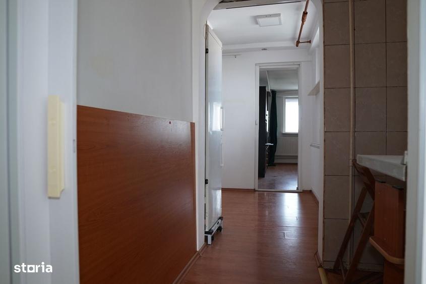 Apartament cu 2 camere decomandat în Titan