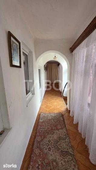 Casă cu 3 camere cu Teren 160 Mp în Câlnic