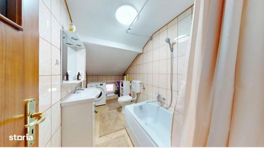 Casă cu 8 camere cu Teren 420 Mp în Nord