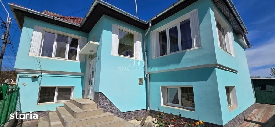 Casă cu 5 camere cu Teren 750 Mp în Central