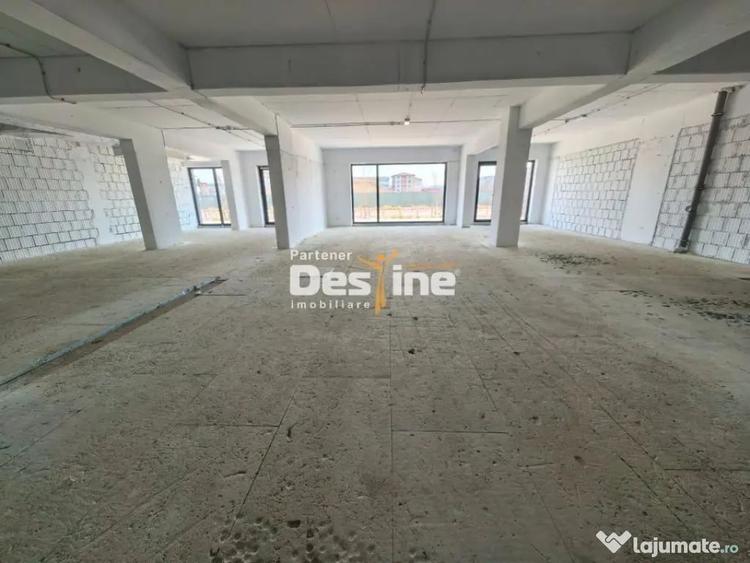 Spațiu comercial, de 217 mp, în Central