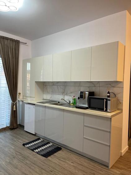 Apartament cu 2 camere decomandat în Exterior Vest