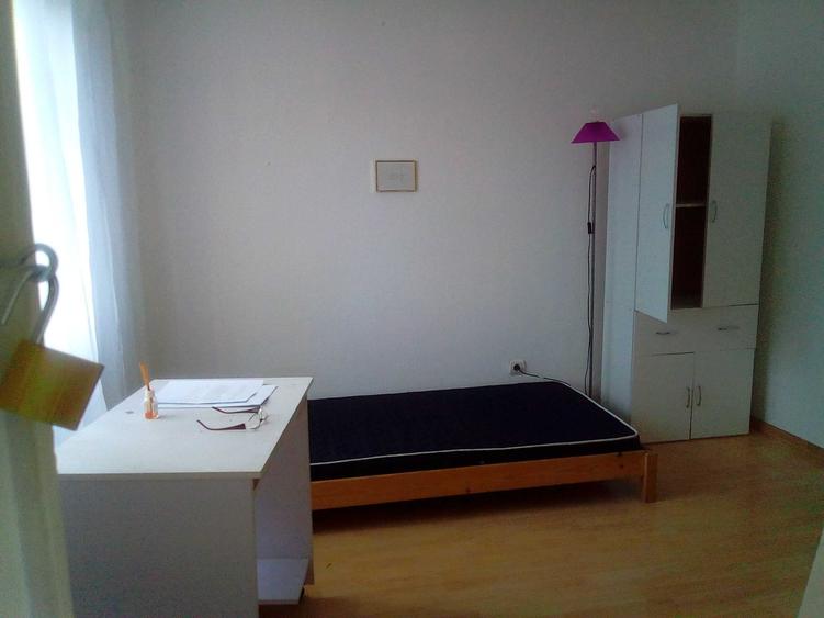 Apartament decomandat în Vest