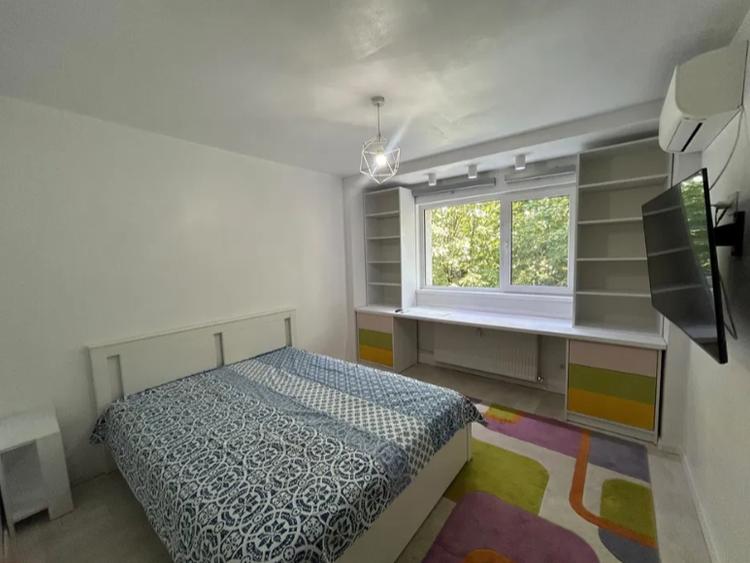 Apartament cu 2 camere decomandat în Drumul Taberei