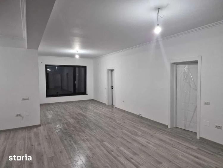 Casă cu 5 camere cu Teren 900 Mp în Central