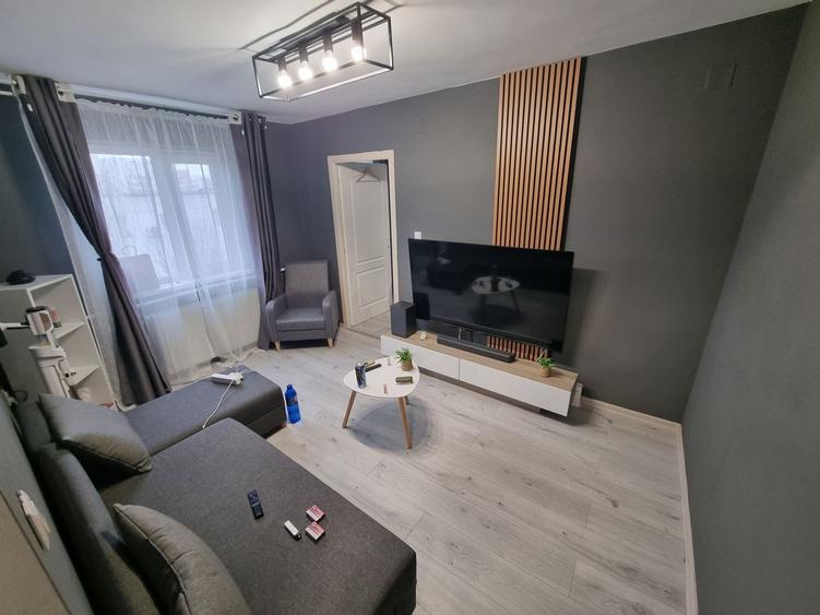 Apartament cu 2 camere semidecomandat, mobilat în Tomis Nord