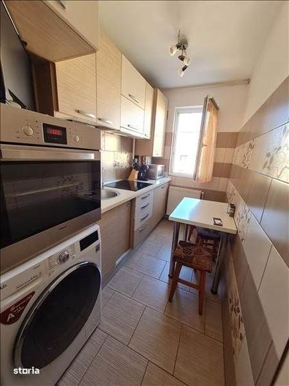 Apartament cu 2 camere semidecomandat în Florilor
