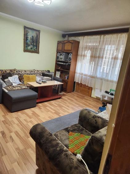 Apartament cu 2 camere semidecomandat în Crihala