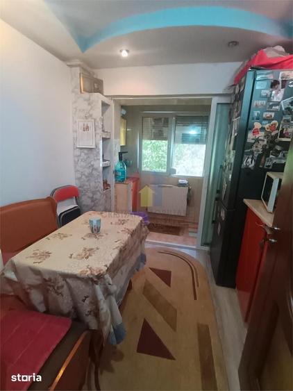 Apartament cu 3 camere decomandat, mobilat în Plantelor