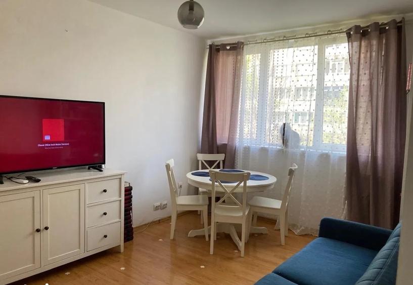 Apartament cu 4 camere semidecomandat, mobilat în Drumul Taberei