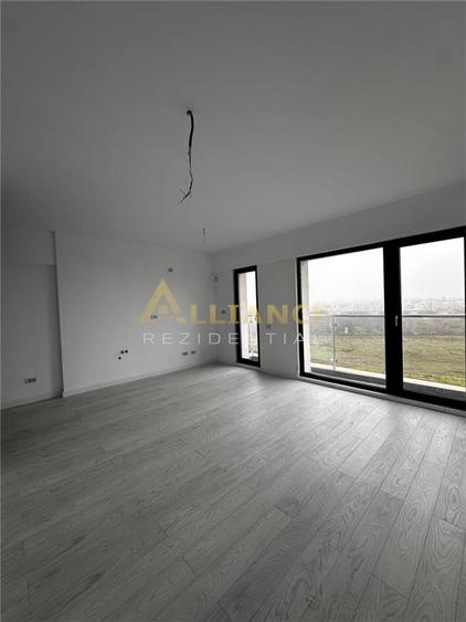 Apartament cu 3 camere decomandat în Fundeni