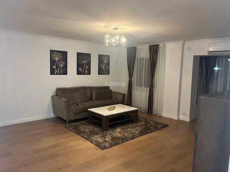 De vanzare Apartament 3 camere situat pe str Mihai Viteazu,la sosea vis a vis de Mall Aurora