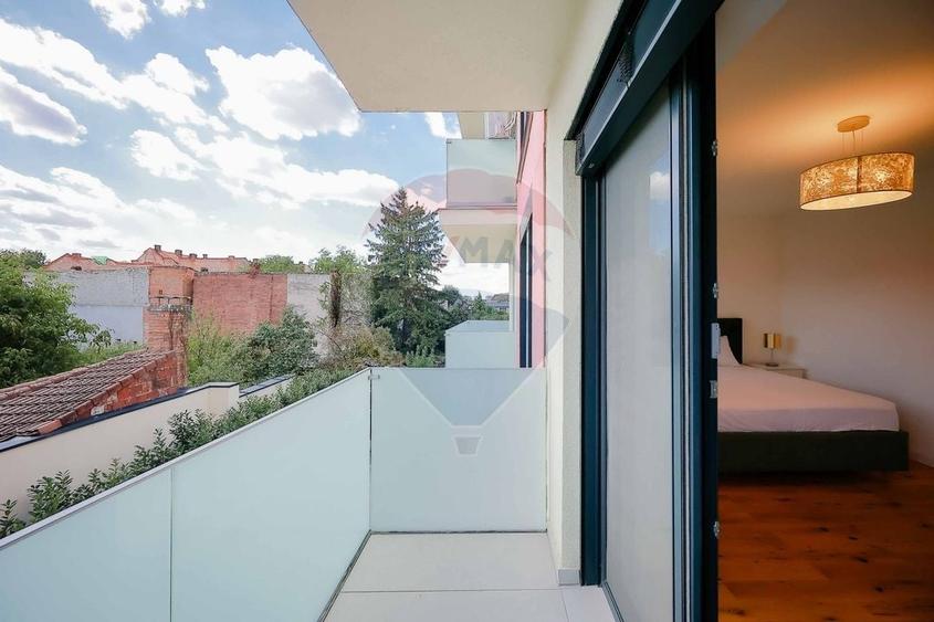 Apartament cu 2 camere nedecomandat, mobilat în Ultracentral