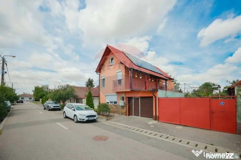 Casă cu 5 camere cu Teren 395 Mp în Central