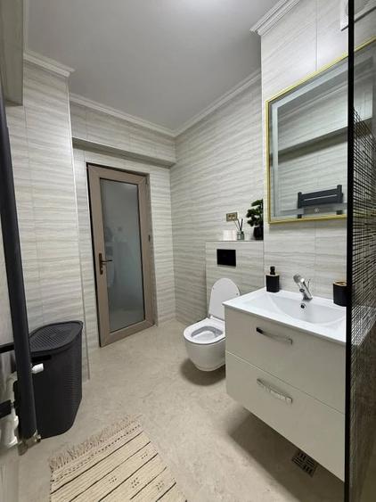 Apartament cu 3 camere semidecomandat în Central