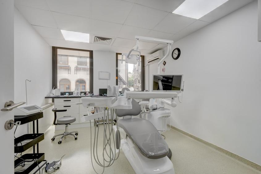 Spațiu comercial, de 247.69000244141 mp, în Unirii